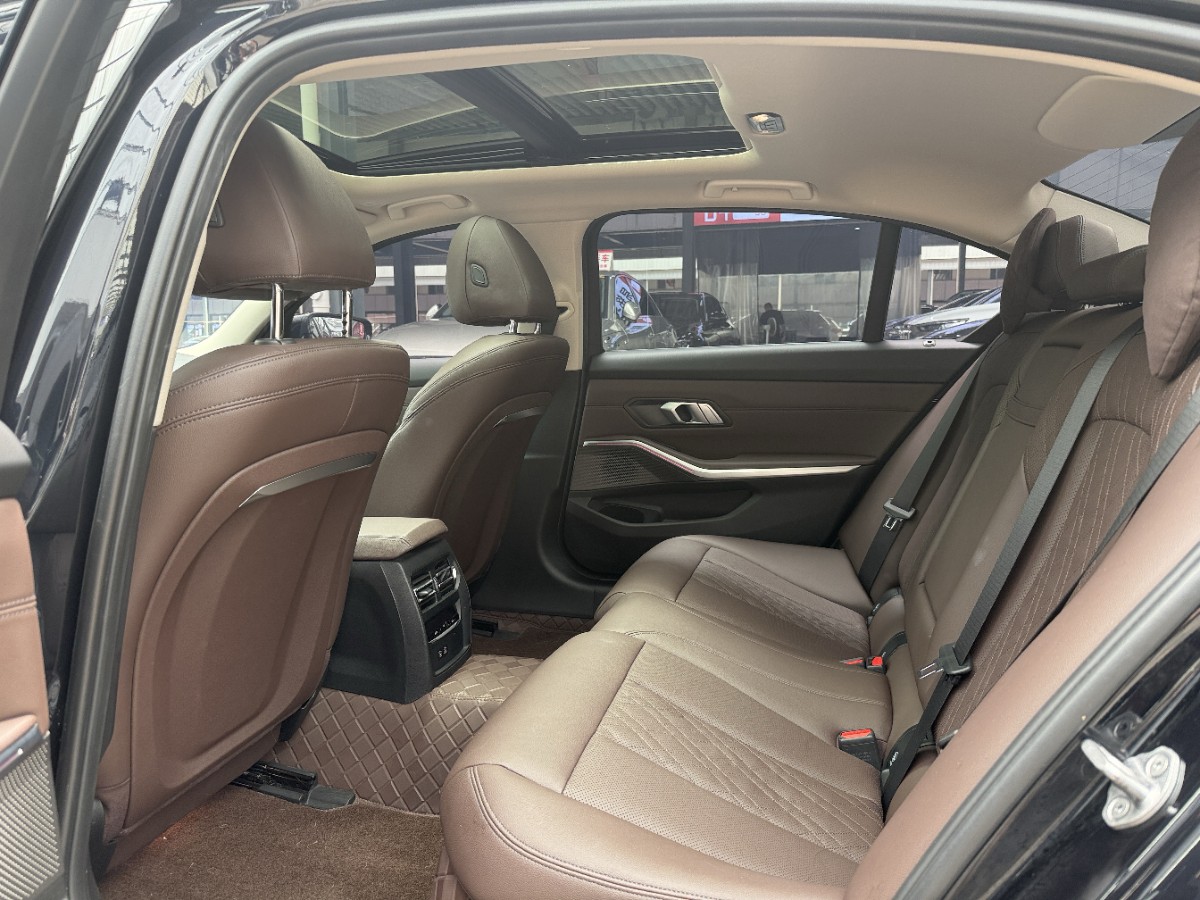 BMW i3 2023 car image #4