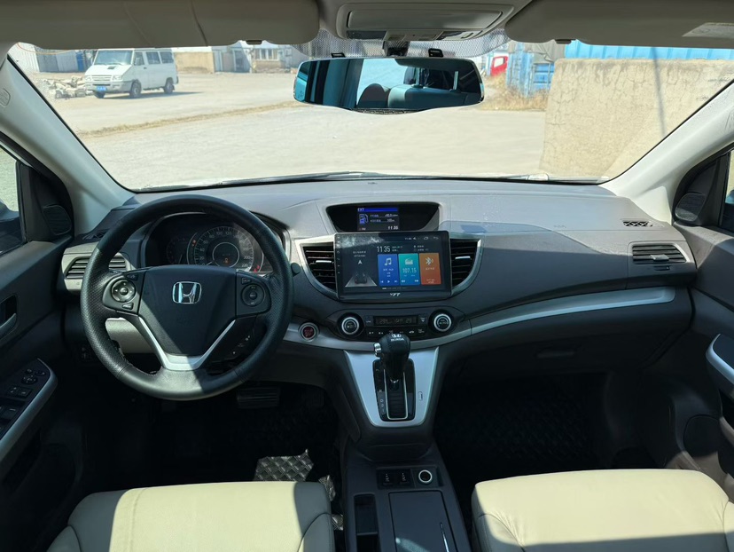 Honda CR-V 2015 car image #2