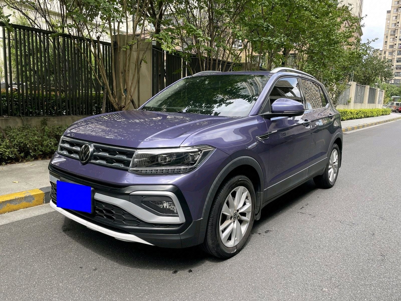 Volkswagen T-Cross 2021 car image 