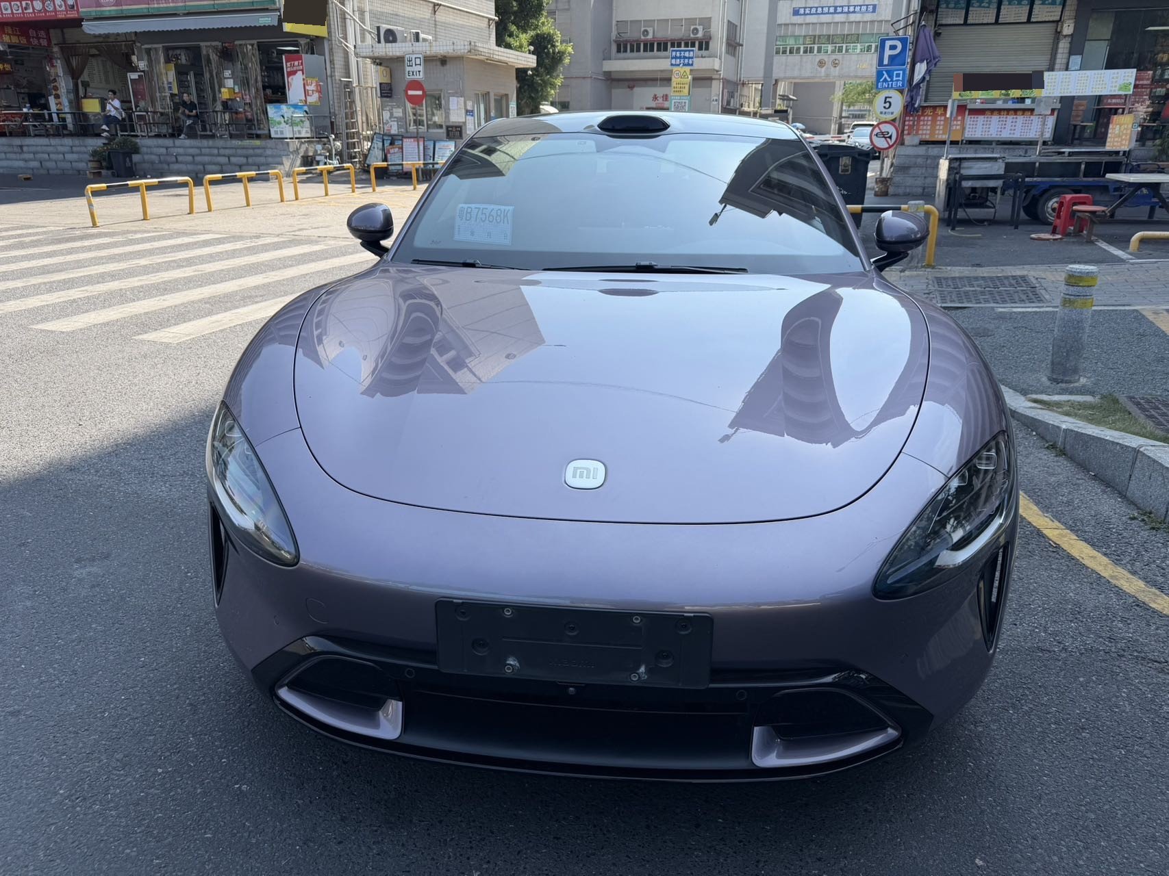 MI SU7 2025 immagine di auto #2