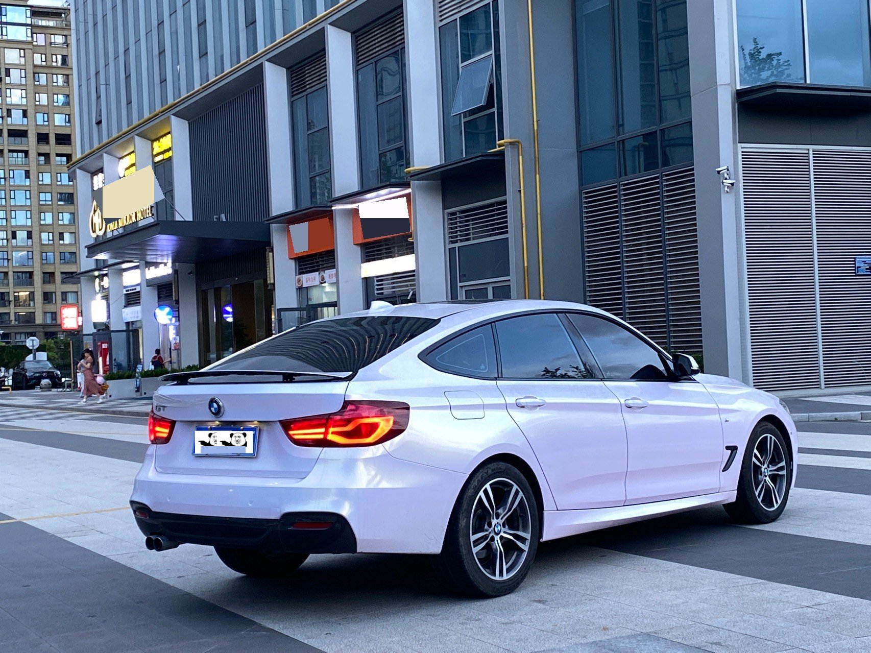 BMW 3 Series GT 2020 #8 BMW 3 Series GT 2020 car image #8