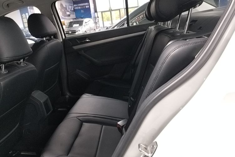 Volkswagen Lavida 2019 car image #17