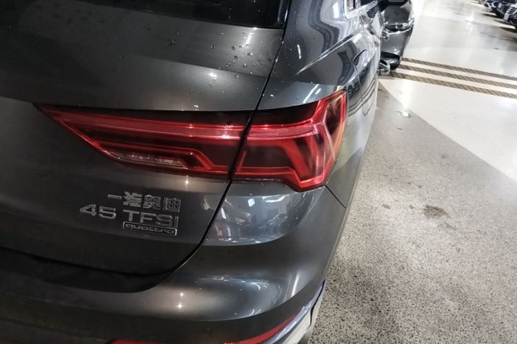 Audi Q3 2019 #8 Audi Q3 2019 car image #8