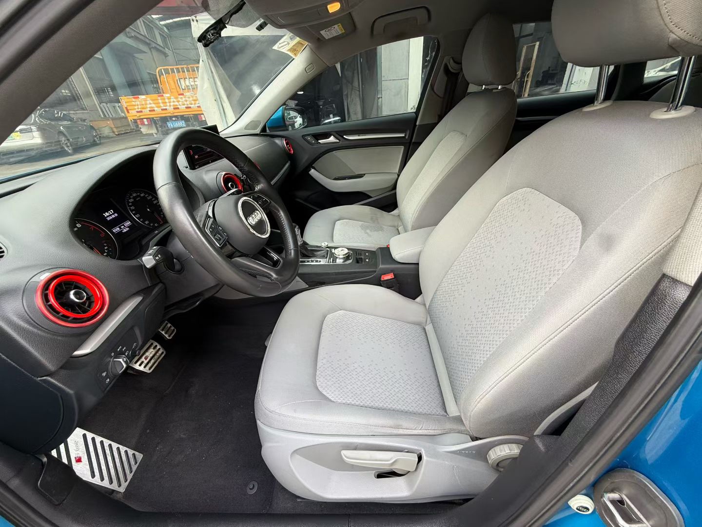 2018 imagen de coche #9