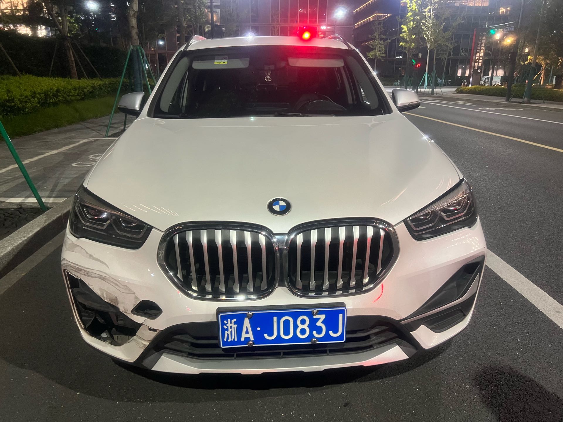 BMW X1 2022 car image #2