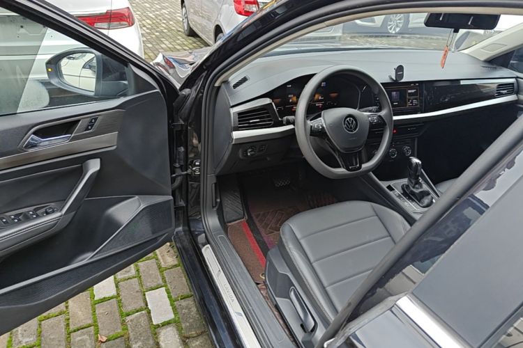 Volkswagen Lavida 2021 car image #16