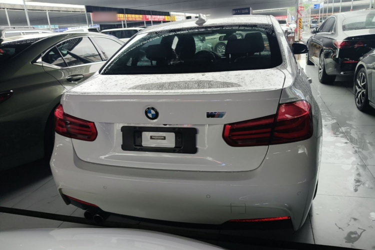 BMW 3 Series 2017 #6 BMW 3 Series 2017 car image #6