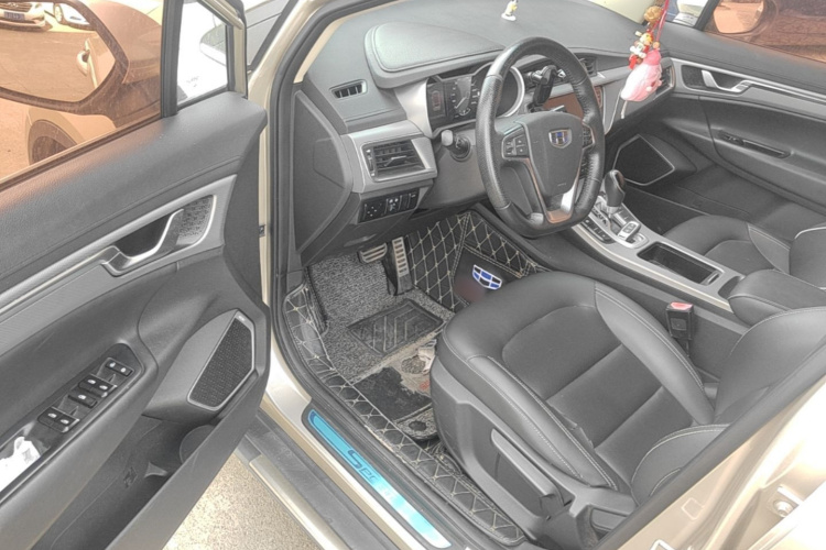 GEELY Emgrand GS 2018 car image #16