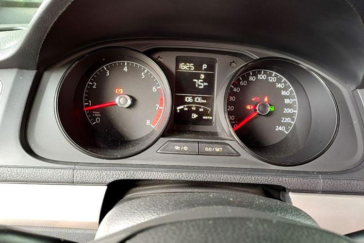 Volkswagen Lavida 2018 car image #14