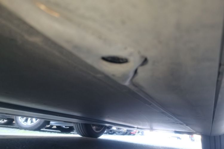 Tesla Model Y 2021 #20 Tesla Model Y 2021 car image #20