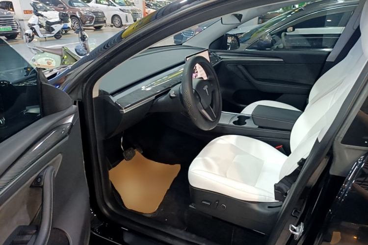Tesla Model Y 2022 #16 Tesla Model Y 2022 car image #16