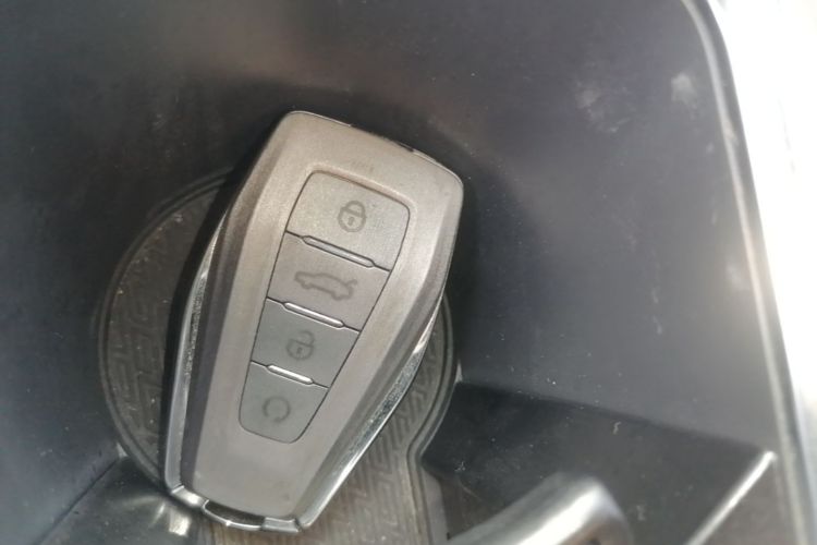 GEELY Coolray 2020 صورة سيارة #9