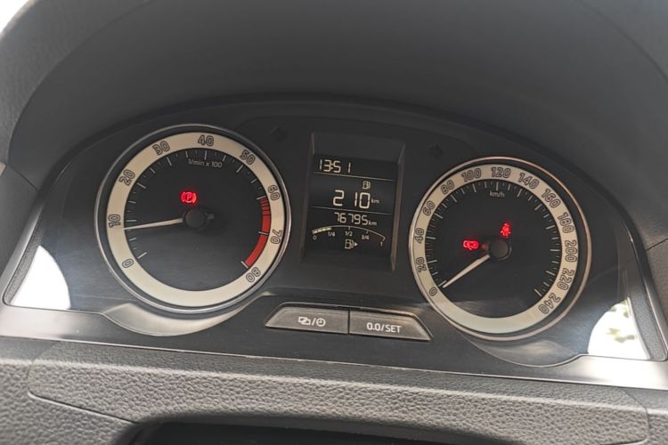 Skoda Rapid 2018 #12 Skoda Rapid 2018 image de voiture #12