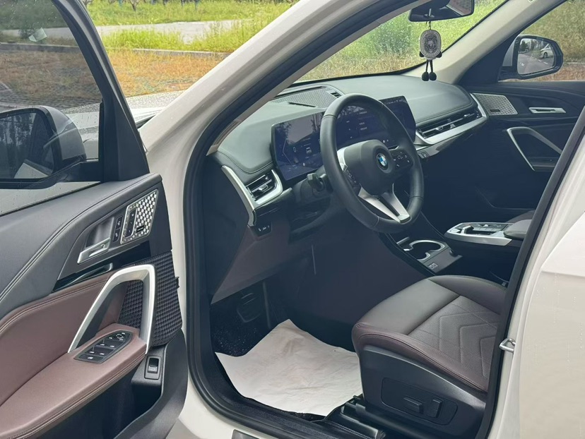 BMW X1 2024 #2 BMW X1 2024 صورة سيارة #2