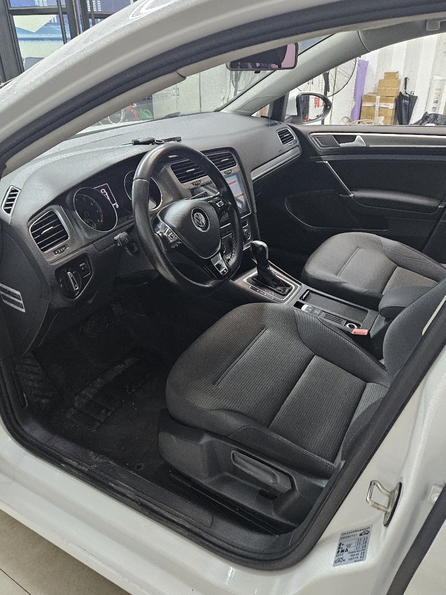 Volkswagen Golf 2016 car image #4