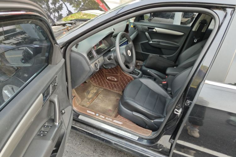 Volkswagen Lavida 2016 car image #13