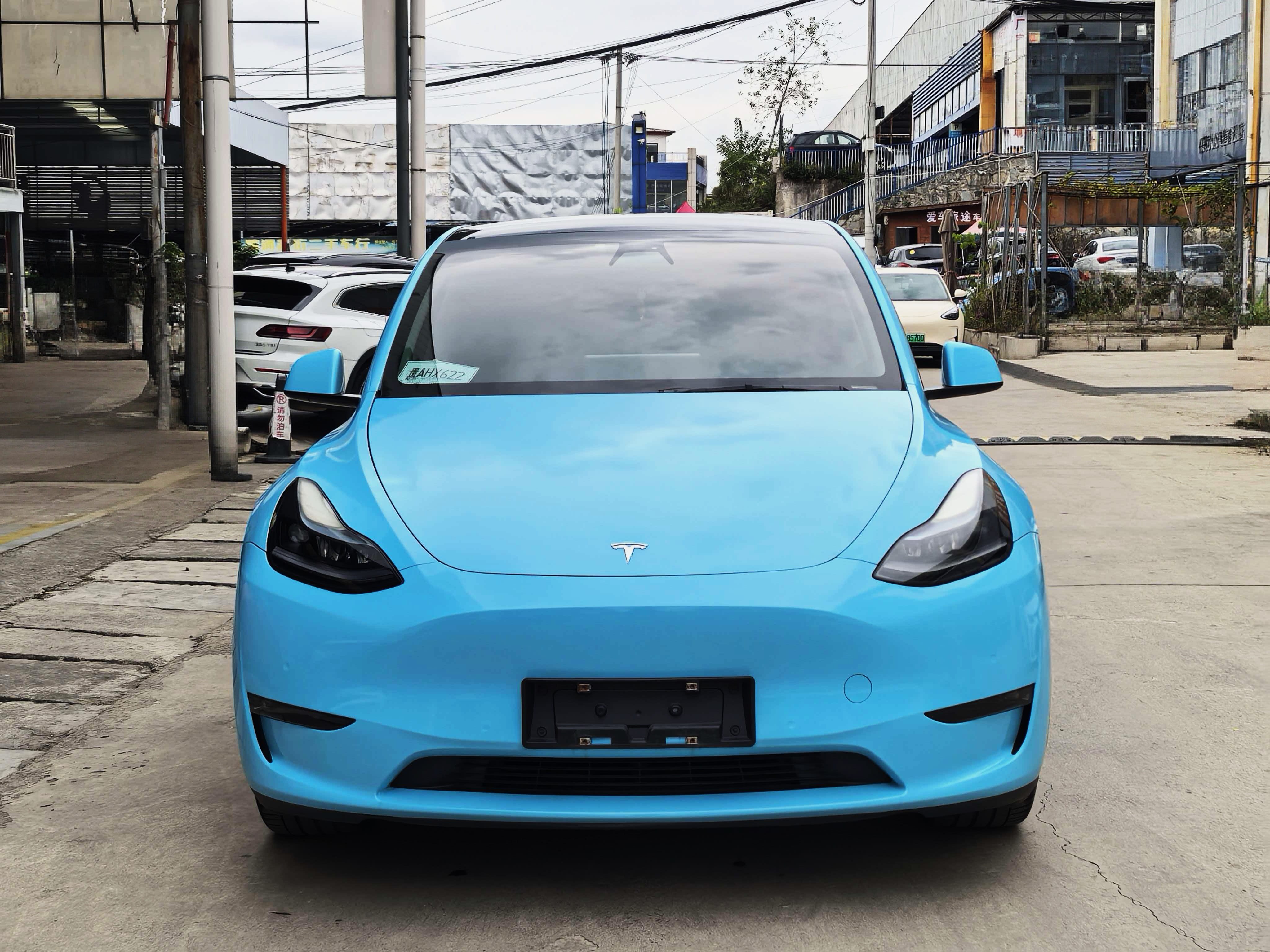 Tesla Model Y 2022 #2 Tesla Model Y 2022 car image #2
