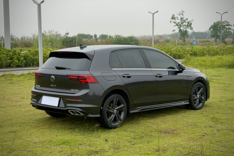 Volkswagen Golf 2021 #4 Volkswagen Golf 2021 صورة سيارة #4