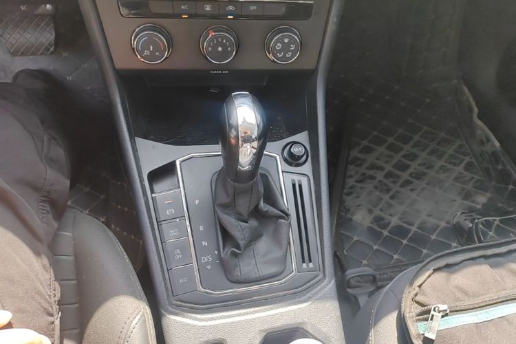 Volkswagen Lavida 2022 car image #14