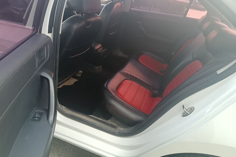 Volkswagen Santana 2017 #17 Volkswagen Santana 2017 car image #17