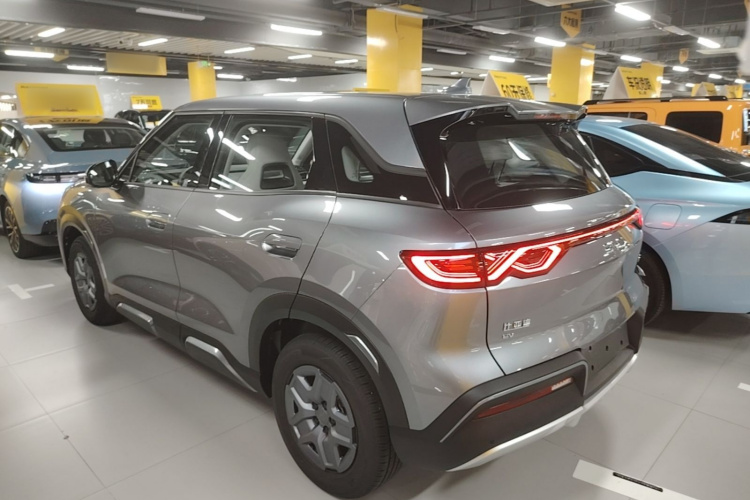 BYD YuanUP 2025 car image #5