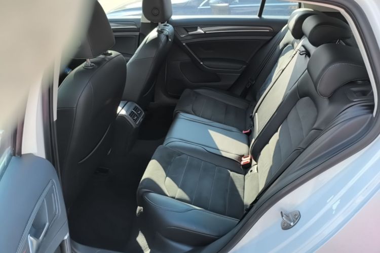 Volkswagen Golf 2018 #13 Volkswagen Golf 2018 car image #13
