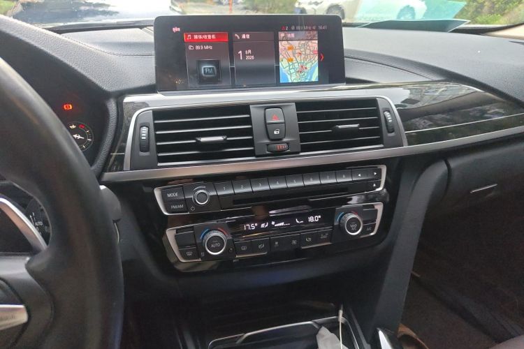 BMW 3 Series 2019 #13 BMW 3 Series 2019 car image #13