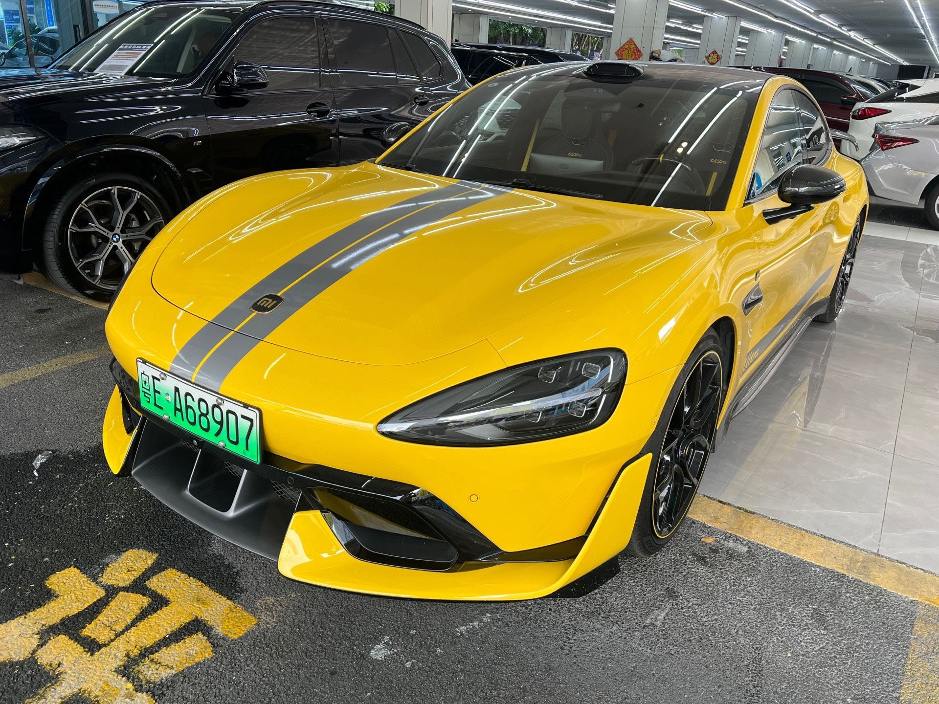 MI SU7 Ultra 2025 car image 