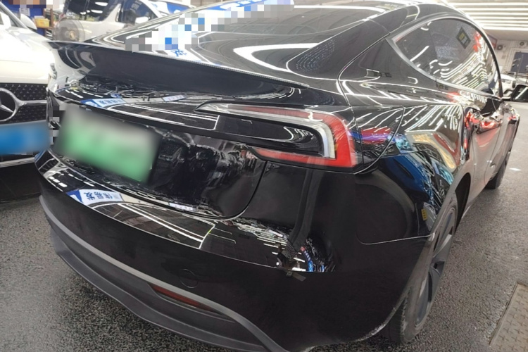 Tesla Model 3 2023 car image #5