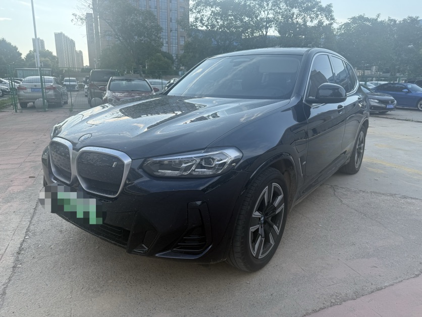 BMW iX3 2024 BMW iX3 2024 car image