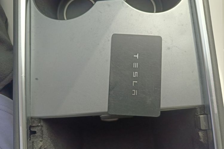Tesla Model 3 2021 #9 Tesla Model 3 2021 car image #9