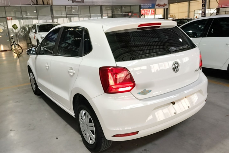 Volkswagen Polo 2016 car image #7