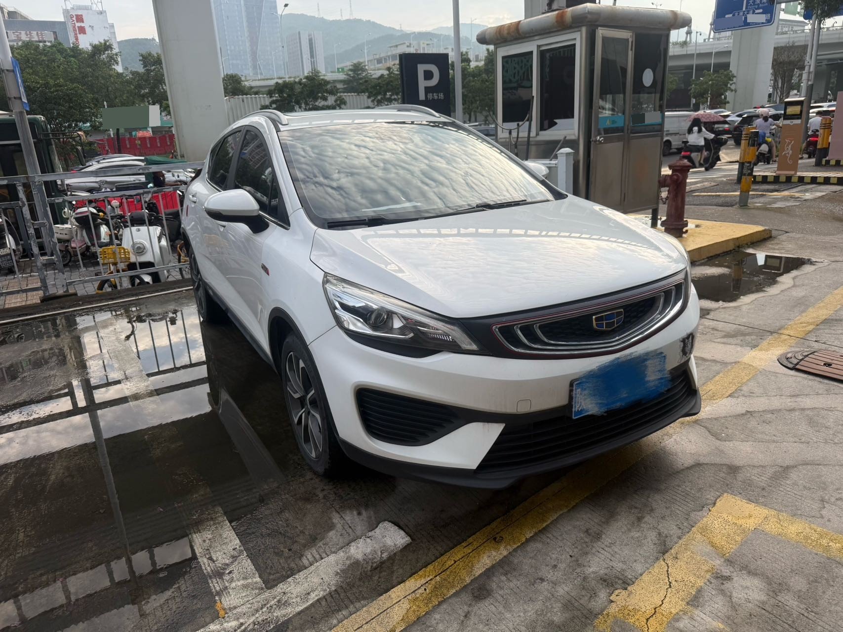 GEELY Emgrand GS 2018 изображение автомобиля #2