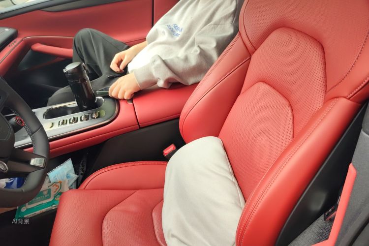 MI SU7 2024 image de voiture #17