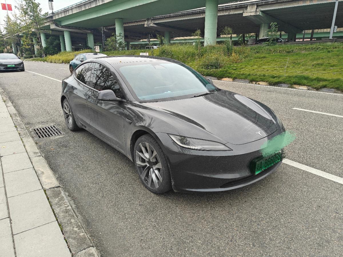 Tesla Model 3 2024 car image #3