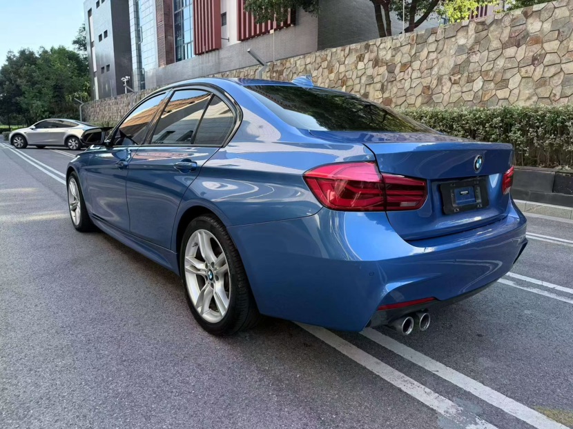 BMW 3 Series 2019 #4 BMW 3 Series 2019 car image #4