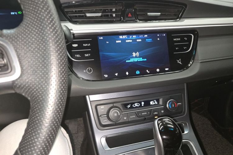 GEELY Emgrand 2018 #13 GEELY Emgrand 2018 car image #13