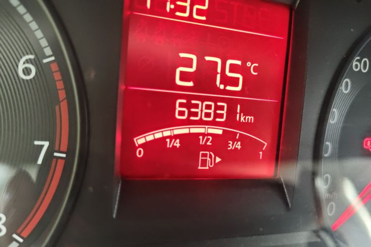 Volkswagen Santana 2018 car image #10
