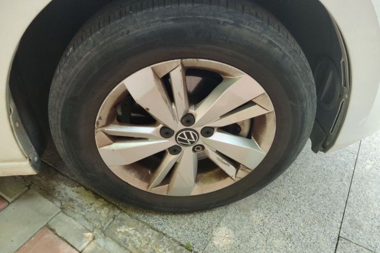 Volkswagen Polo 2023 car image #6