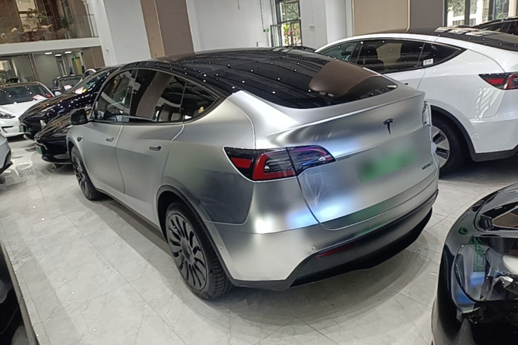 Tesla Model Y 2022 #5 Tesla Model Y 2022 car image #5