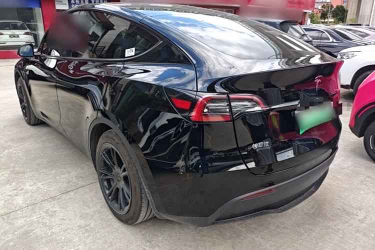Tesla Model Y 2023 #5 Tesla Model Y 2023 immagine di auto #5