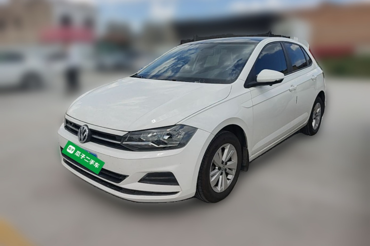 Volkswagen Polo 2020 car image #2