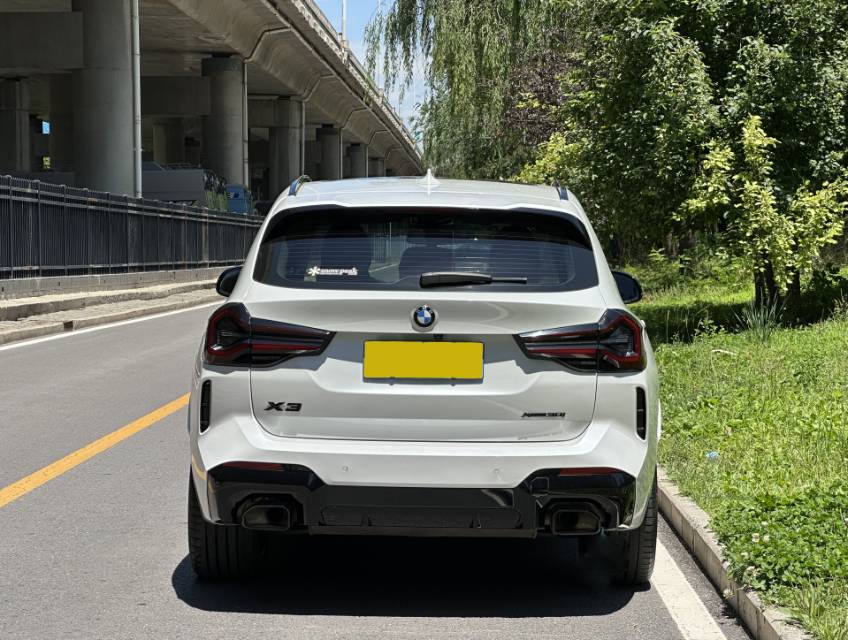 BMW X3 2022 car image #2