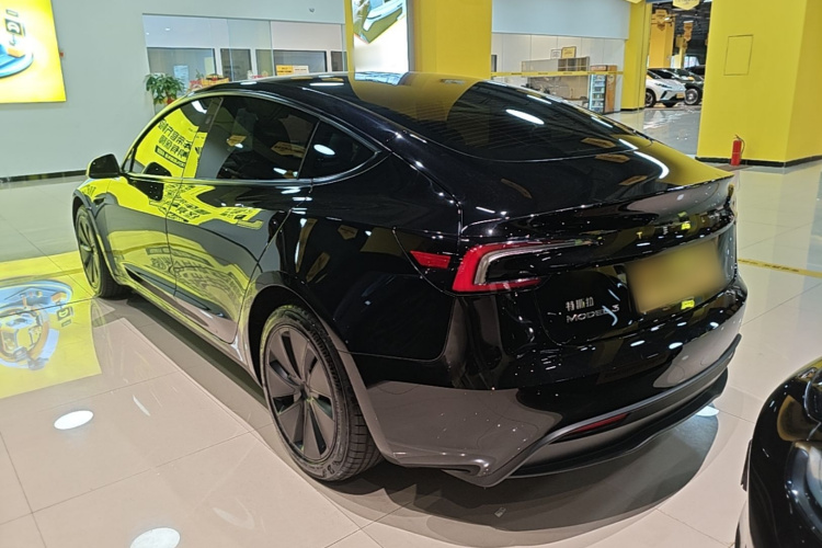 Tesla Model 3 2025 #5 Tesla Model 3 2025 immagine di auto #5