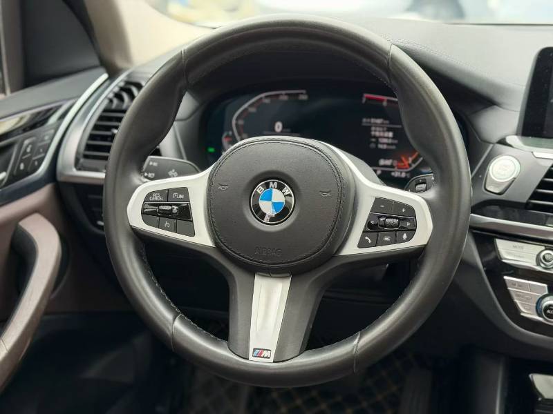BMW X3 2021 #2 BMW X3 2021 car image #2