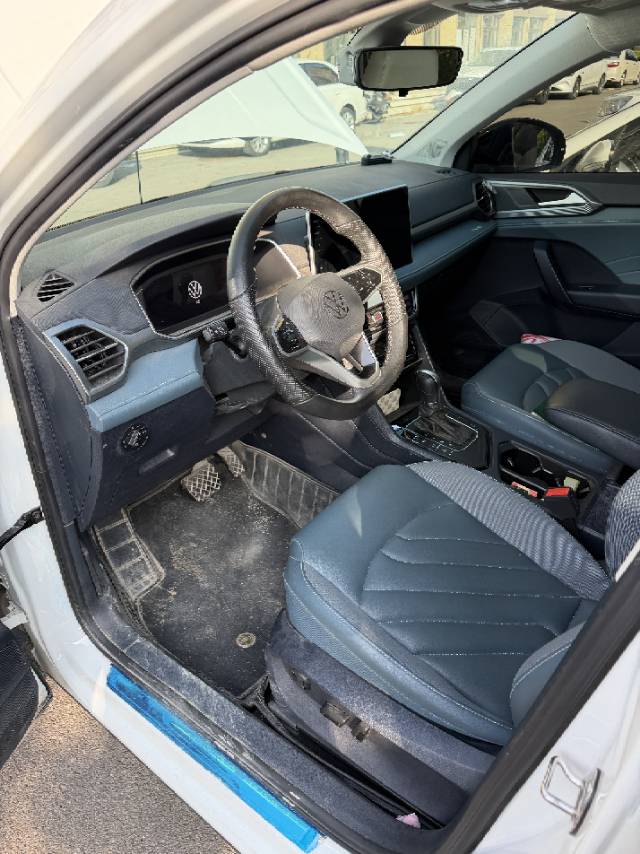 2023 #2 2023 immagine di auto #2