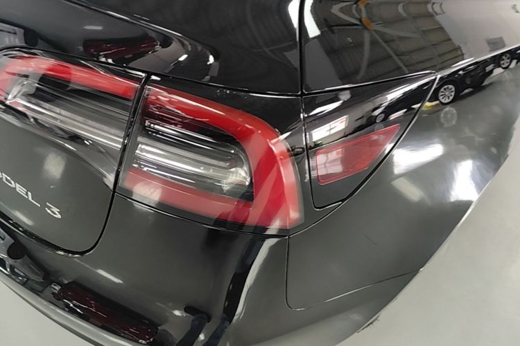 Tesla Model 3 2021 car image #8