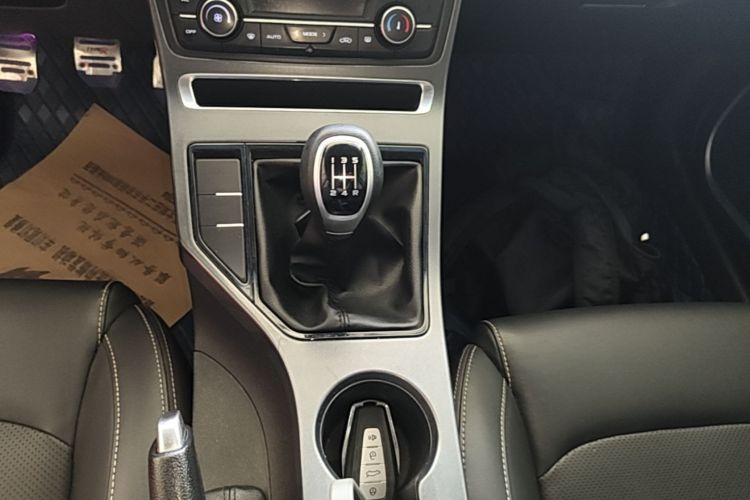 GEELY Emgrand 2019 #14 GEELY Emgrand 2019 صورة سيارة #14