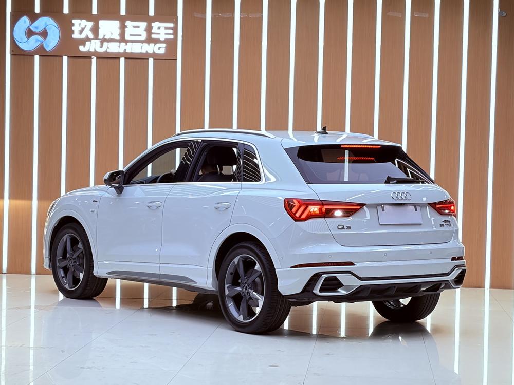 Audi Q3 2024 #4 Audi Q3 2024 car image #4