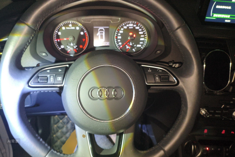 Audi Q3 2019 car image #12